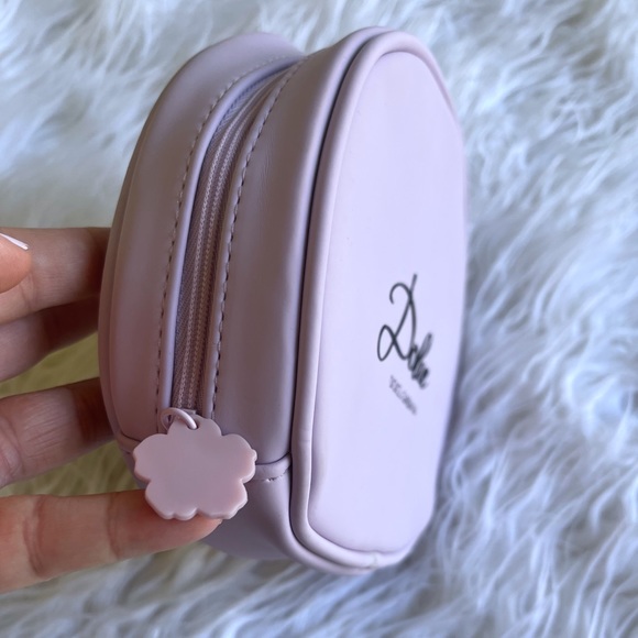 Dolce & Gabbana Purple Lavender Pouch Makeup Bag Carrying Case - Picture 2 of 10